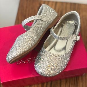 Silver sparkle shoes. Toddler size 8.